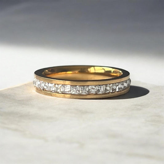 Lia Ring